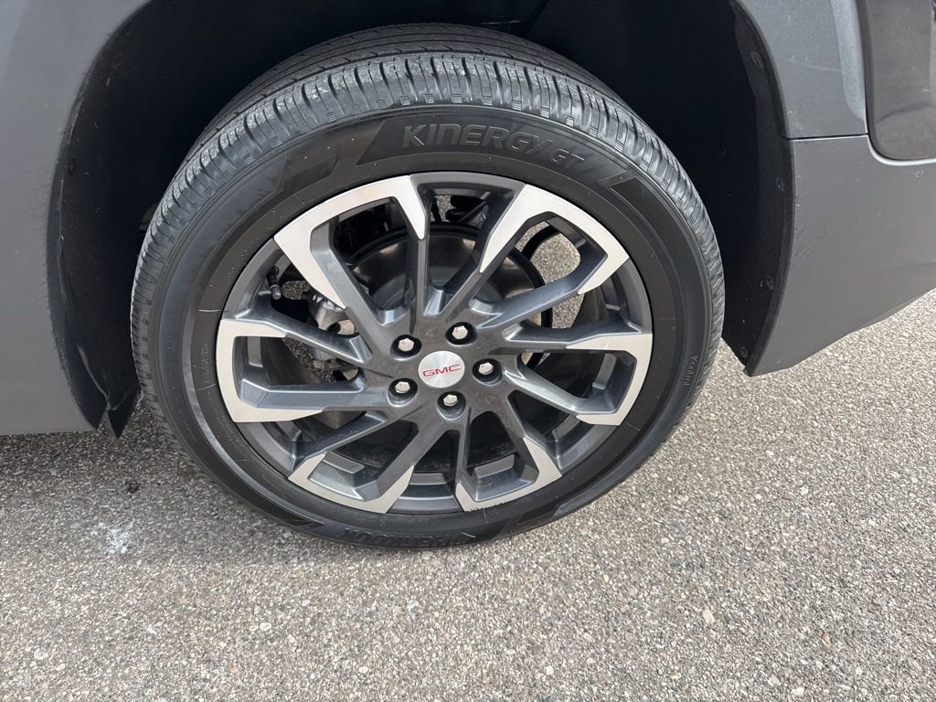 Certified 2023 GMC Terrain SLT w/ LPO, Floor Liner Package image 9