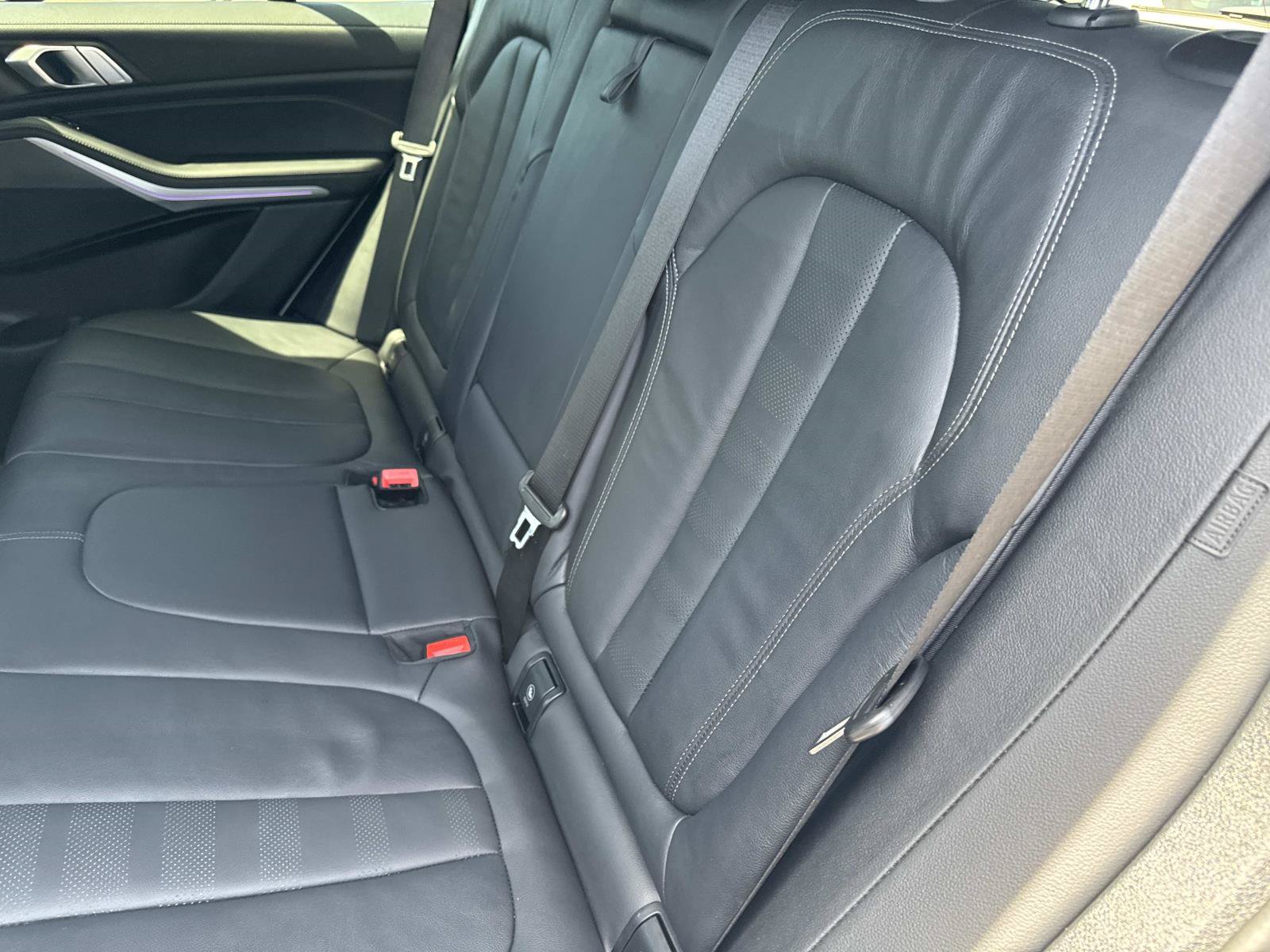 Used 2021 BMW X5 xDrive40i w/ M Sport Package AWD/4WD image 13