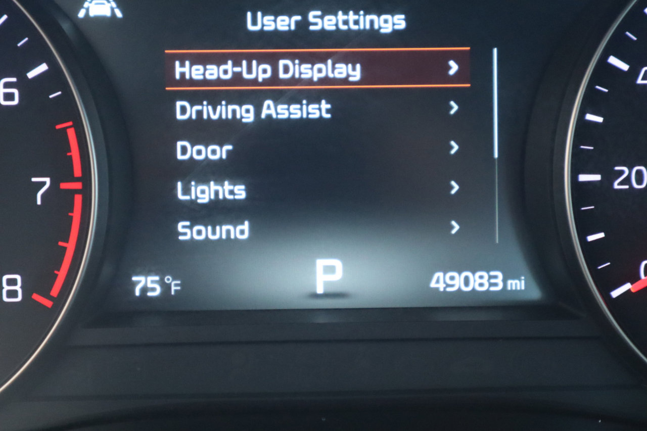 Used 2018 Kia Cadenza Limited image 16