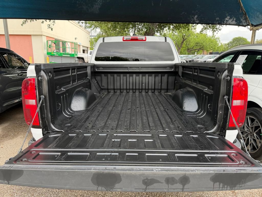Used 2022 Chevrolet Colorado LT w/ Fleet Safety Package image 19