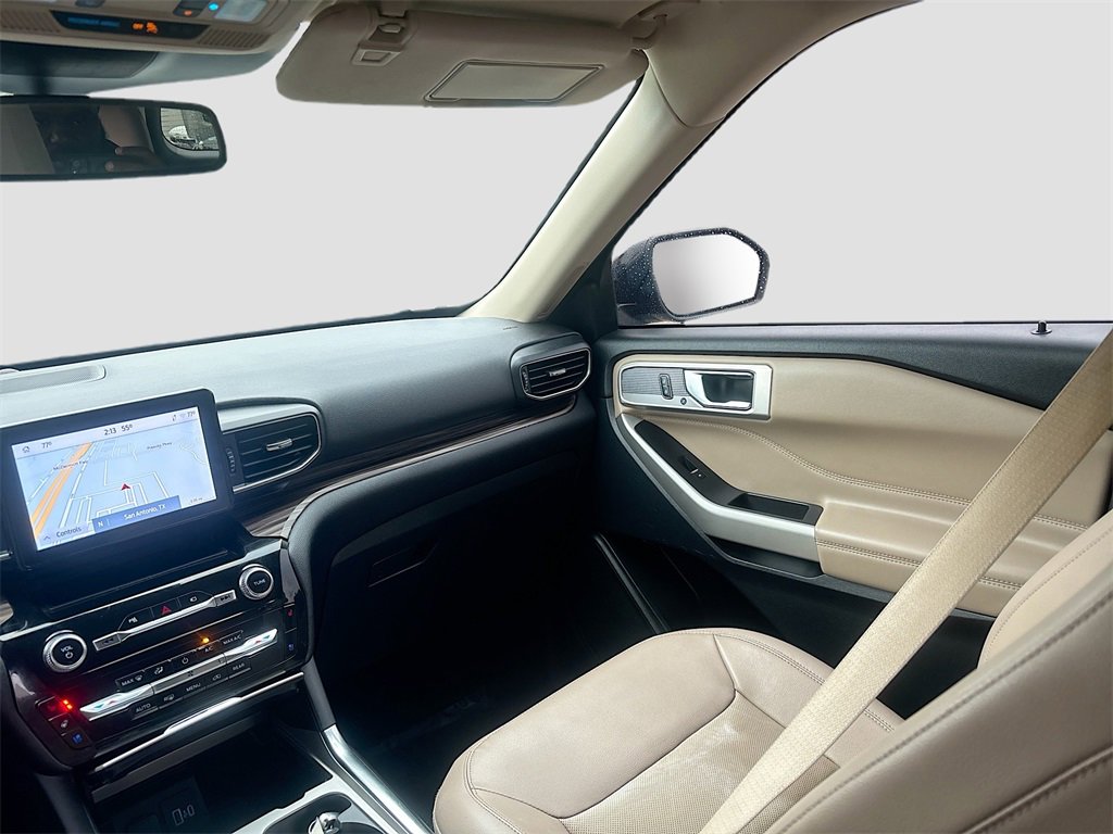 Used 2022 Ford Explorer Limited image 24