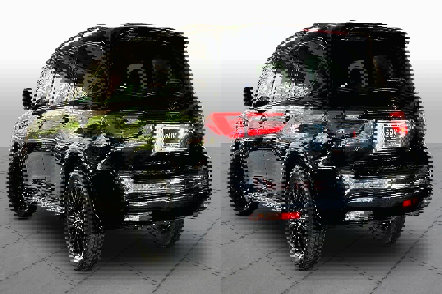 Used 2024 INFINITI QX80 Sensory AWD/4WD image 11