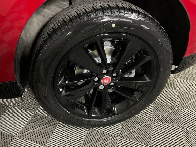 Used 2022 Jaguar F-PACE S image 38