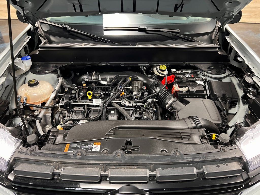 Used 2024 Ford Maverick Lariat w/ Black Appearance Package image 19