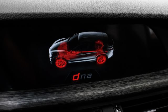 Used 2019 Alfa Romeo Stelvio w/ Nero Edizione RWD image 36