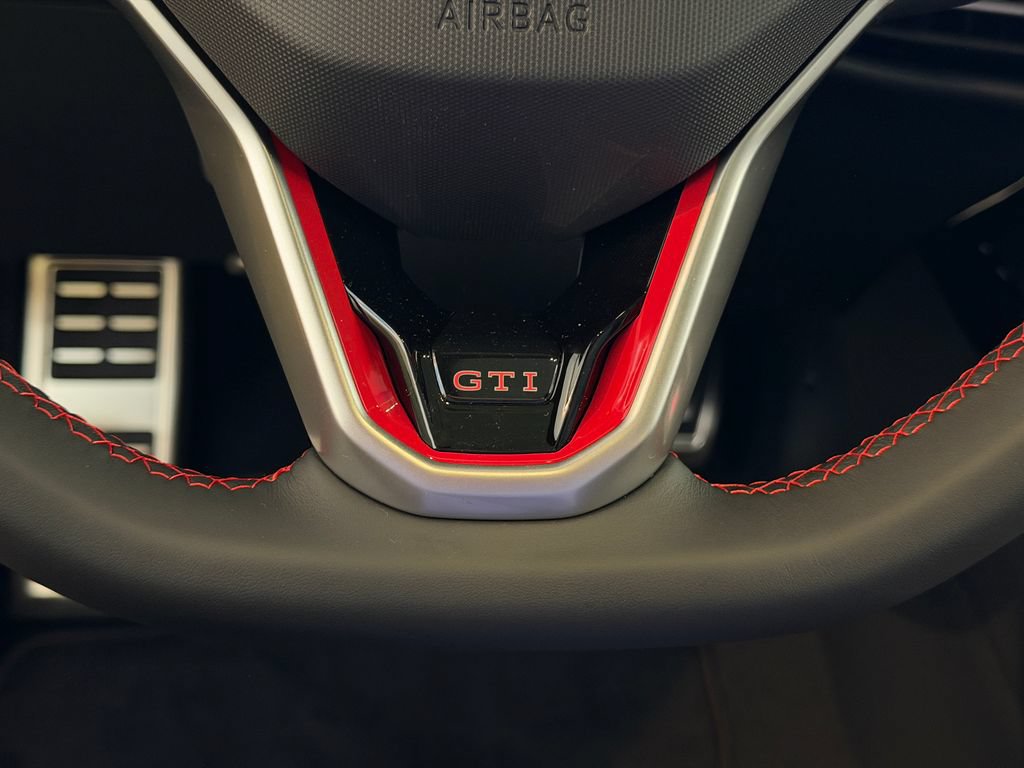 New 2026 Volkswagen GTI SE FWD image 15