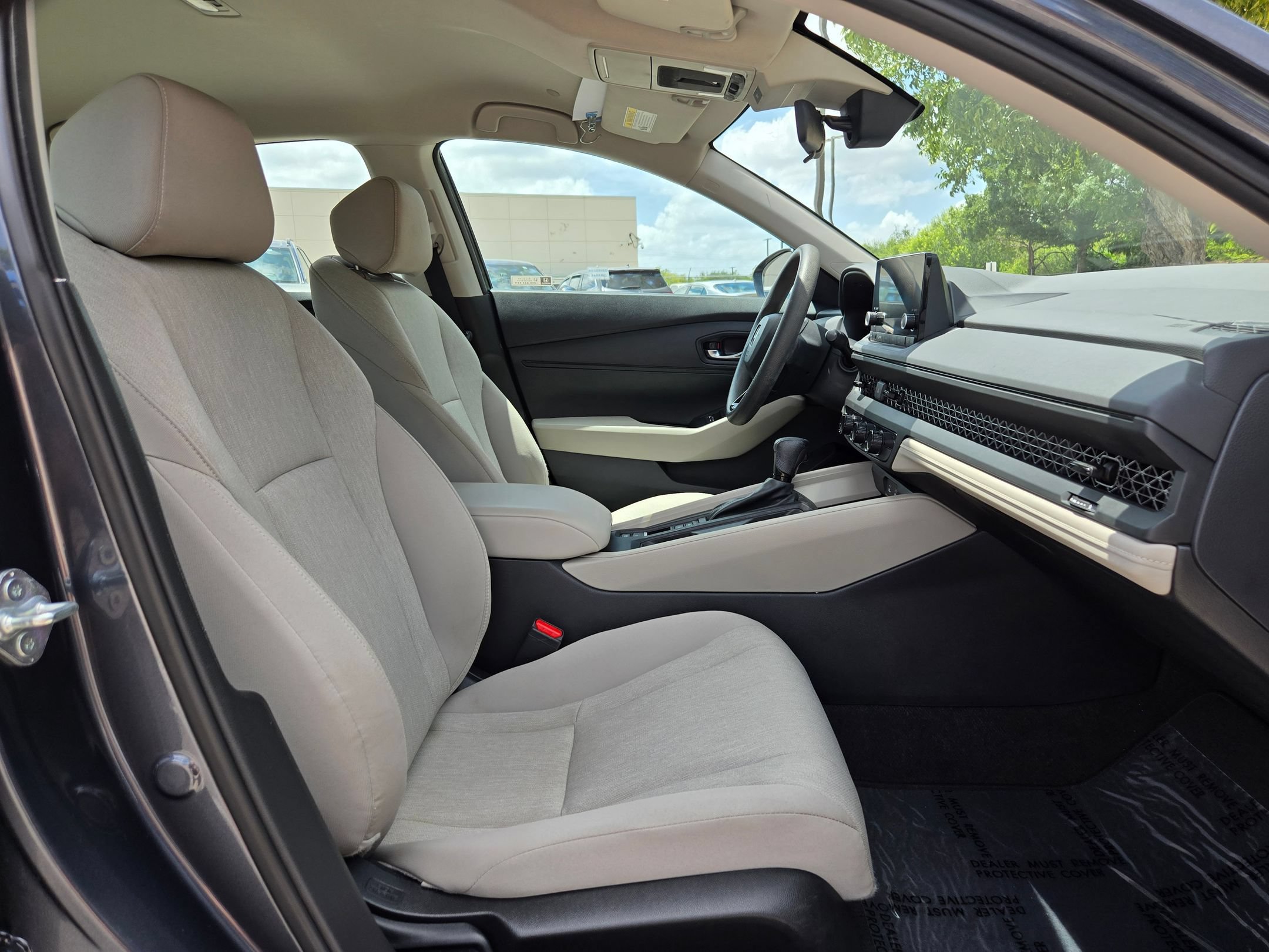 Used 2023 Honda Accord LX image 27