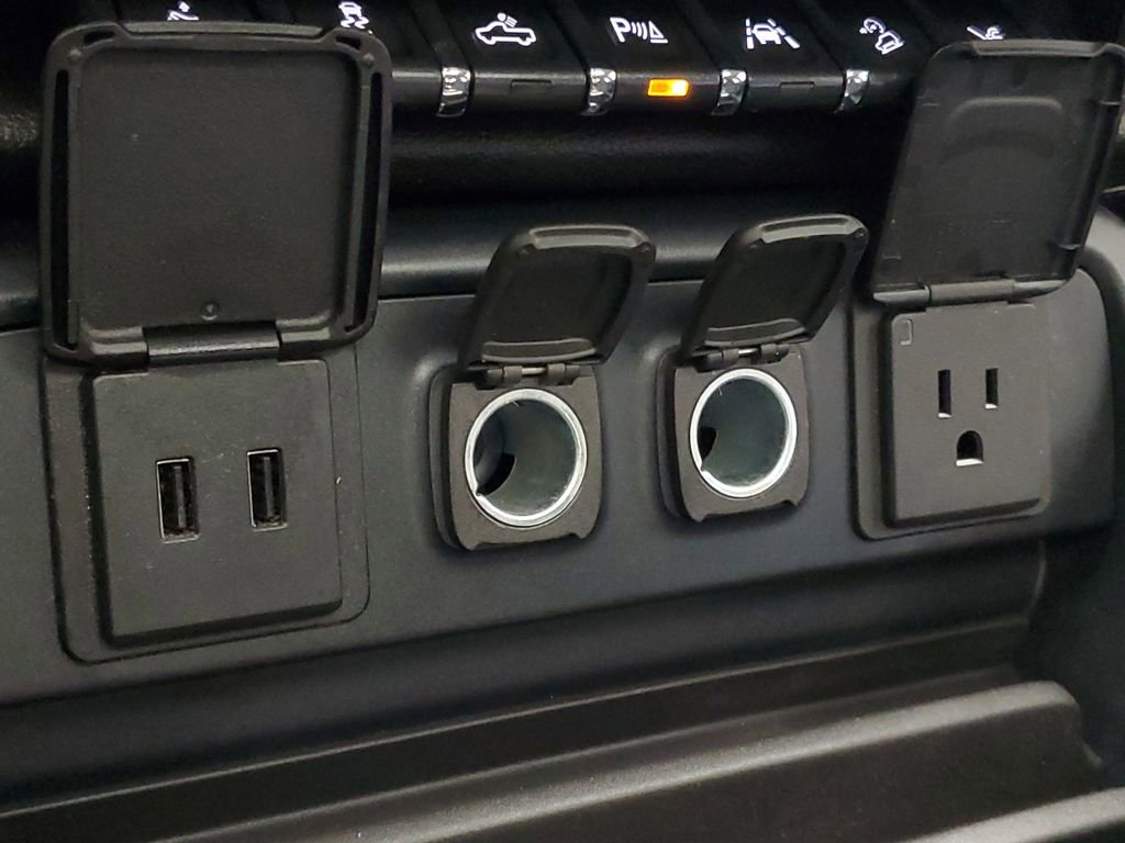 Used 2018 GMC Sierra 1500 Denali w/ Denali Ultimate Package image 24