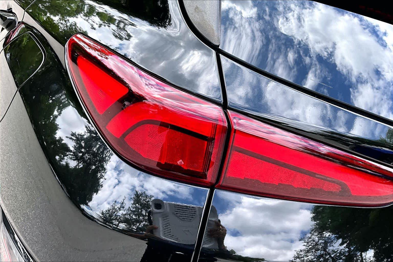 Used 2022 Hyundai Kona Limited FWD image 29