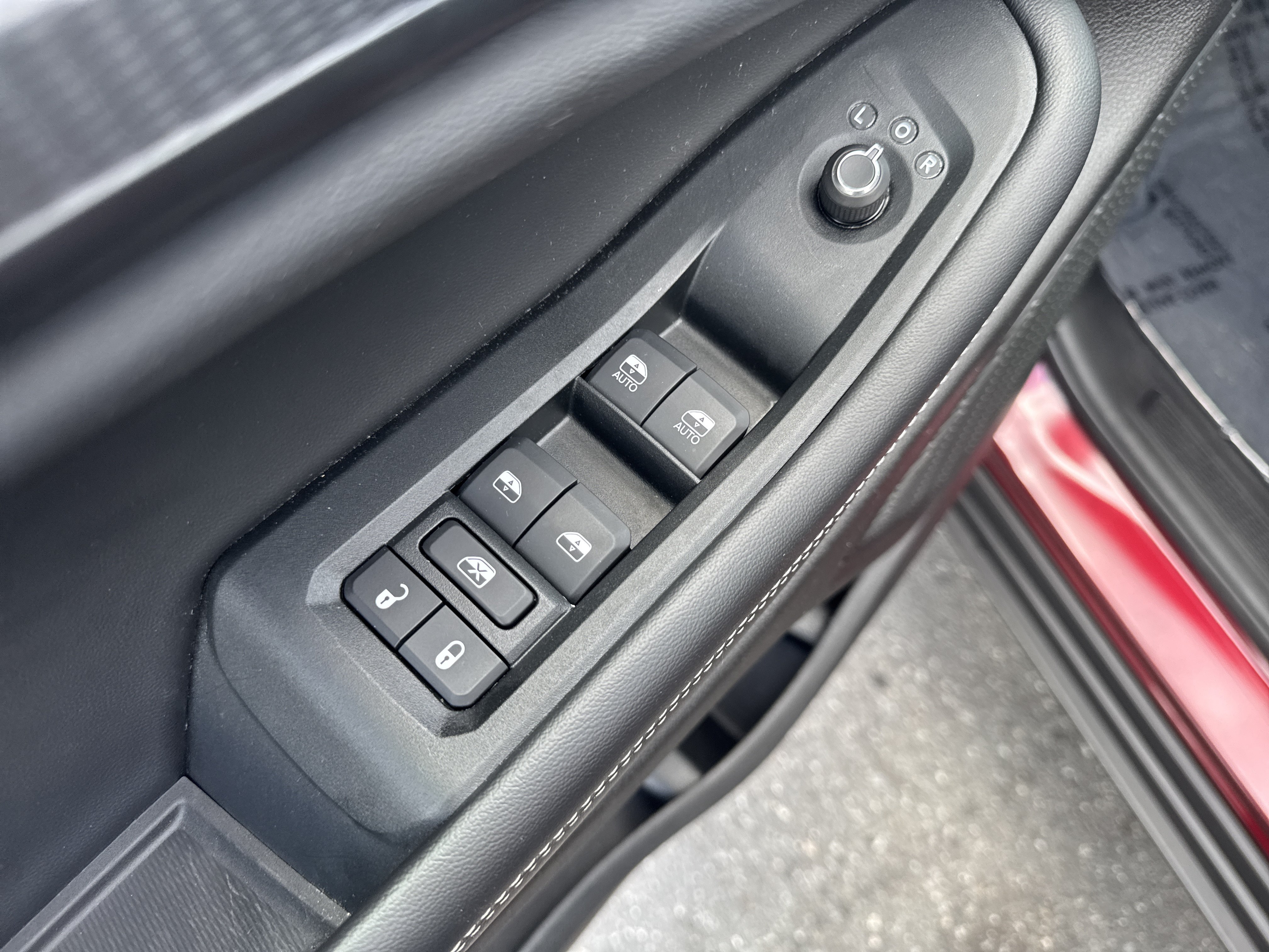 Certified 2024 Jeep Grand Cherokee Altitude AWD/4WD image 15