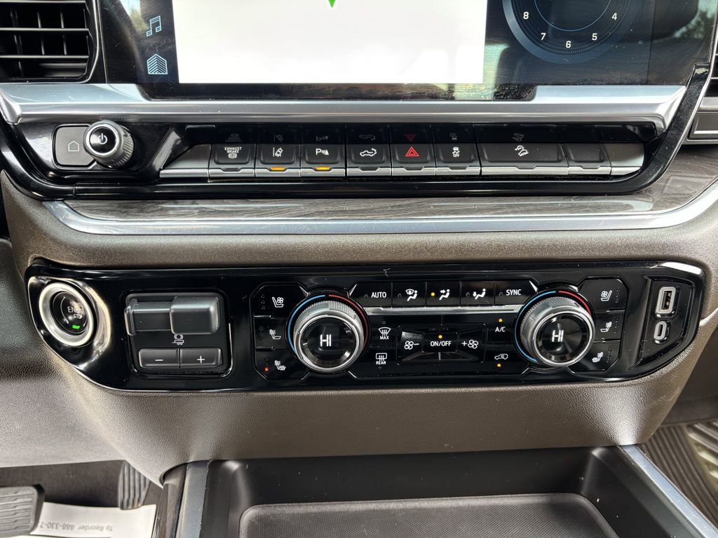 Used 2024 Chevrolet Silverado 2500 LTZ w/ LTZ Convenience Package image 15