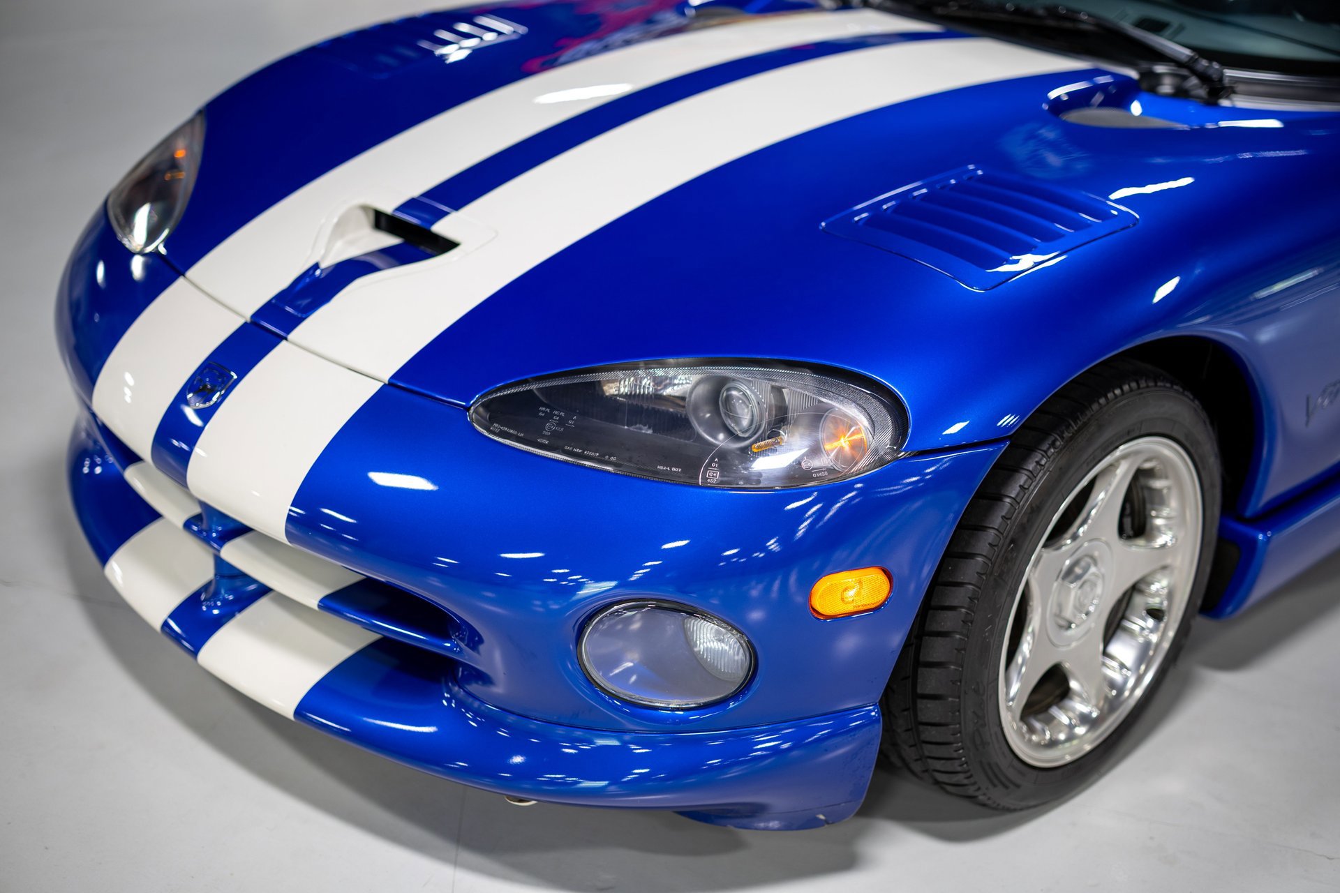 Used 1996 Dodge Viper GTS RWD image 22