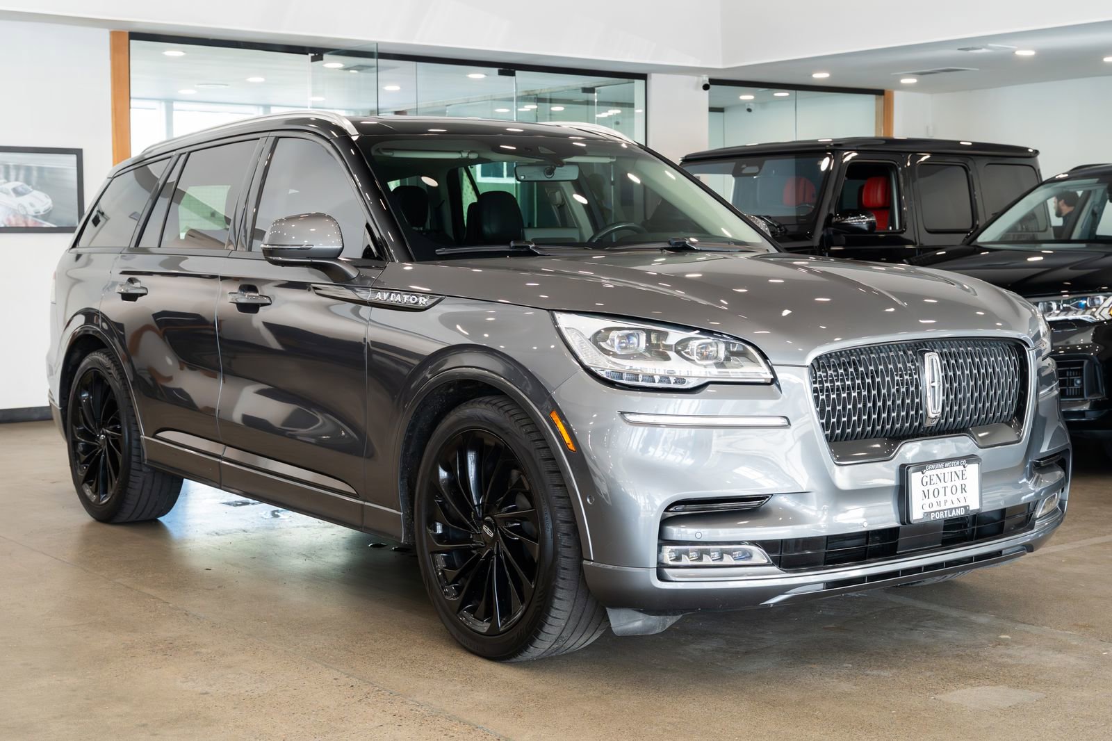 Used 2021 Lincoln Aviator Reserve w/ Equipment Group 210A image 3