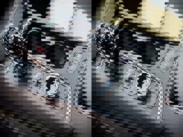 New 2025 Cadillac XT5 Premium Luxury w/ Technology Package FWD image 34