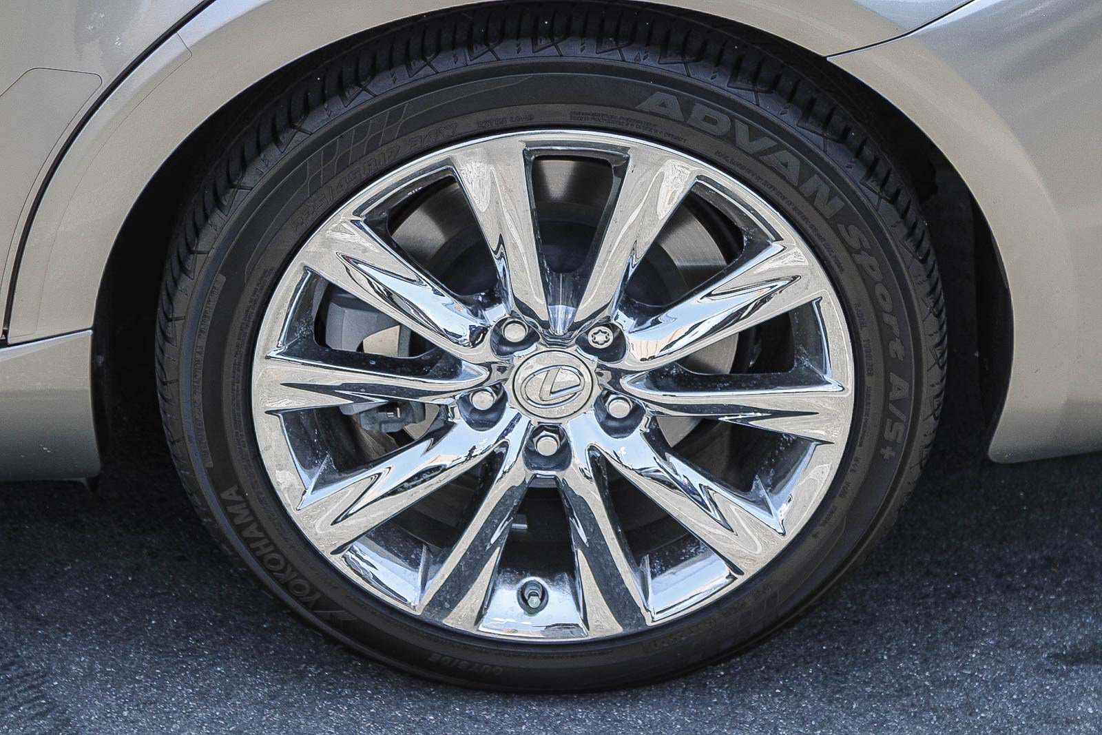 Used 2016 Lexus IS 200t RWD image 11