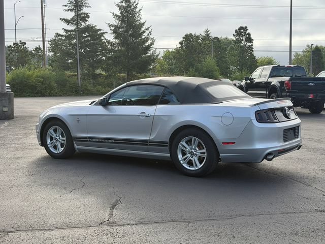 Used 2013 Ford Mustang Convertible RWD image 5