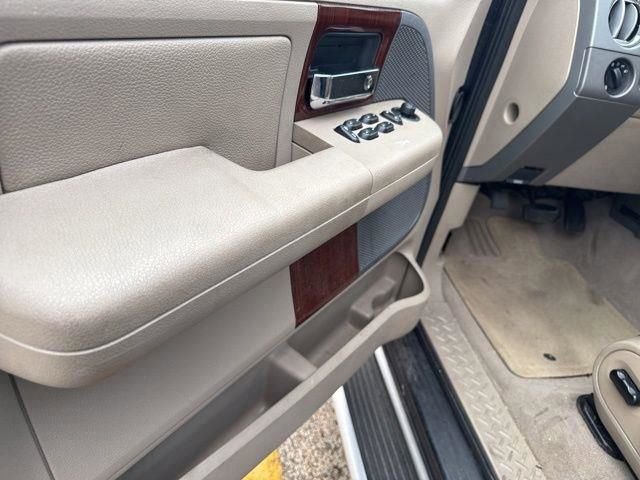 Used 2006 Ford F150 Lariat image 23