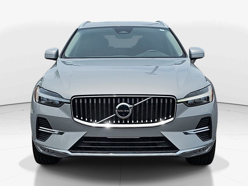 Used 2023 Volvo XC60 B5 Plus w/ Protection Package Premier FWD image 12