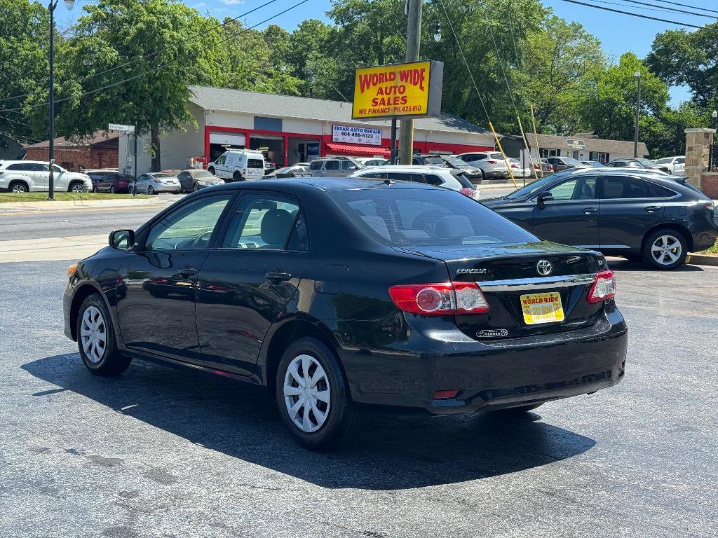 Used 2011 Toyota Corolla LE FWD image 4