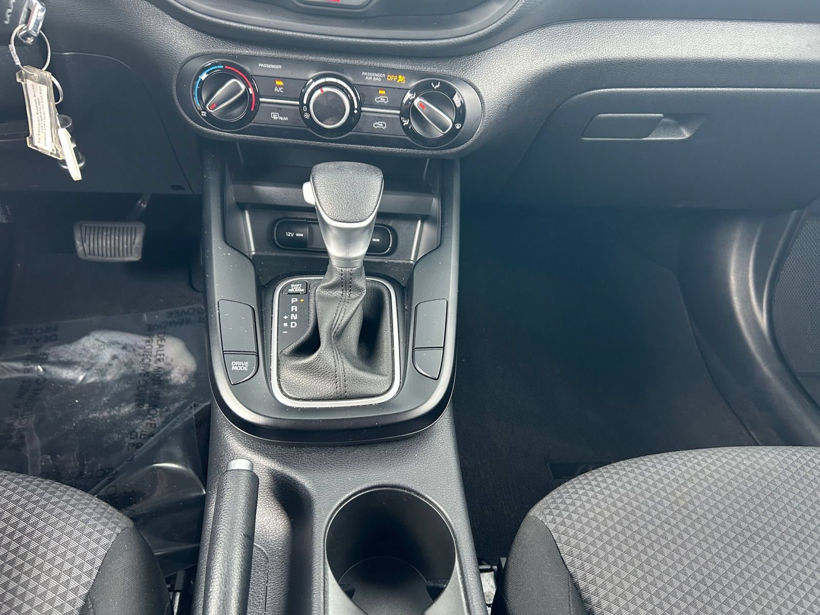Used 2025 Kia Soul LX w/ LX Technology Package FWD image 36