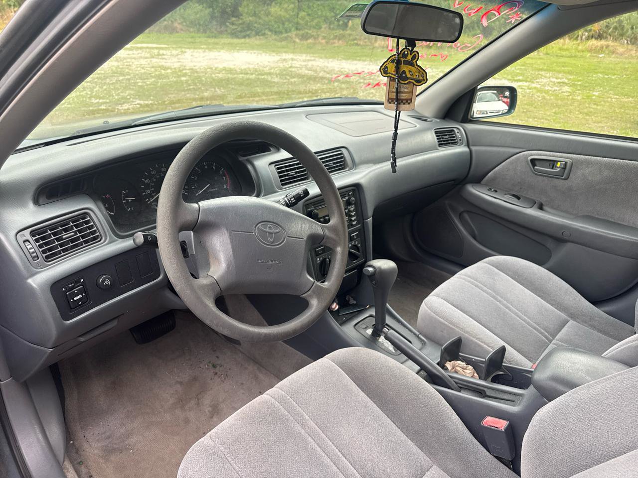 Used 2000 Toyota Camry CE FWD image 6