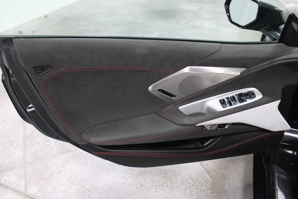 Used 2023 Chevrolet Corvette Stingray Premium Conv RWD image 17