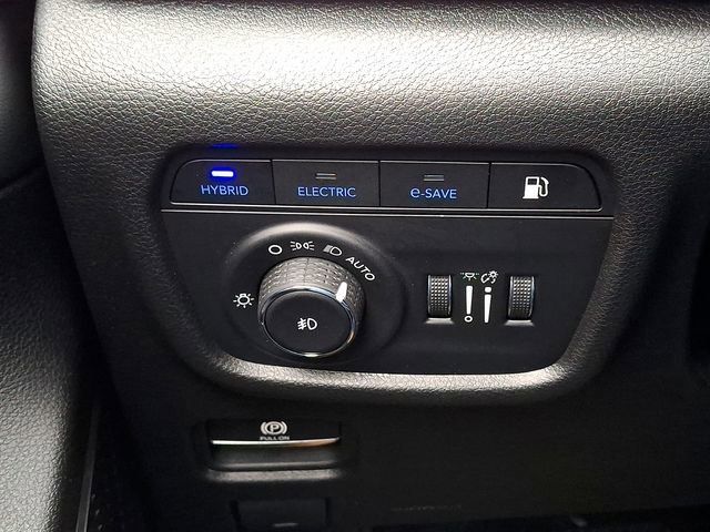 Used 2022 Jeep Grand Cherokee Limited 4xe image 25