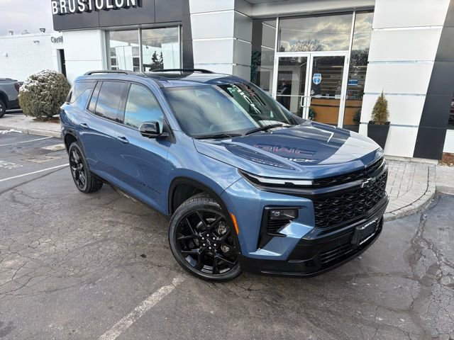 Used 2024 Chevrolet Traverse RS image 4