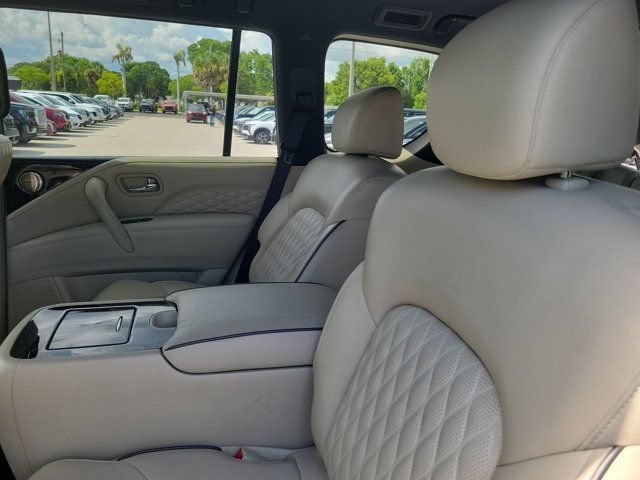 Used 2024 INFINITI QX80 Sensory AWD/4WD image 13