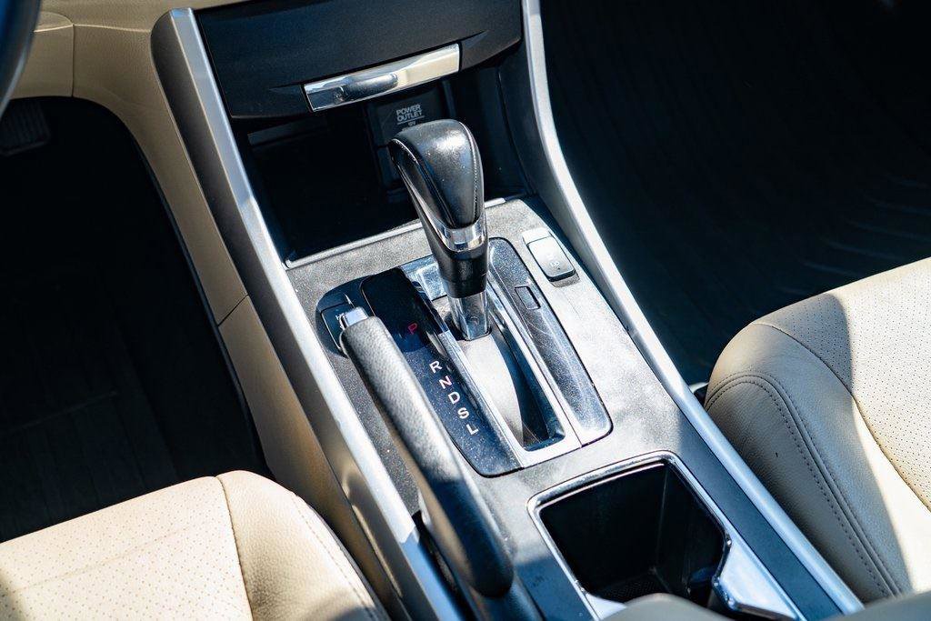 Used 2015 Honda Accord EX-L image 24