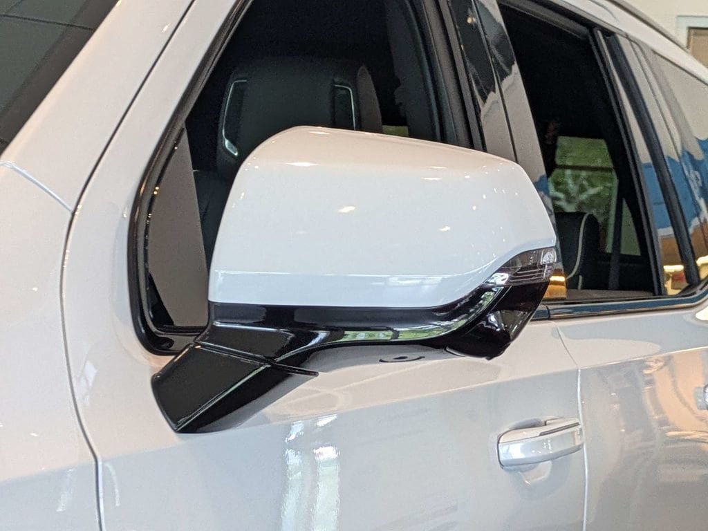 New 2026 Cadillac Escalade Sport w/ LPO, ONYX Package AWD/4WD image 12