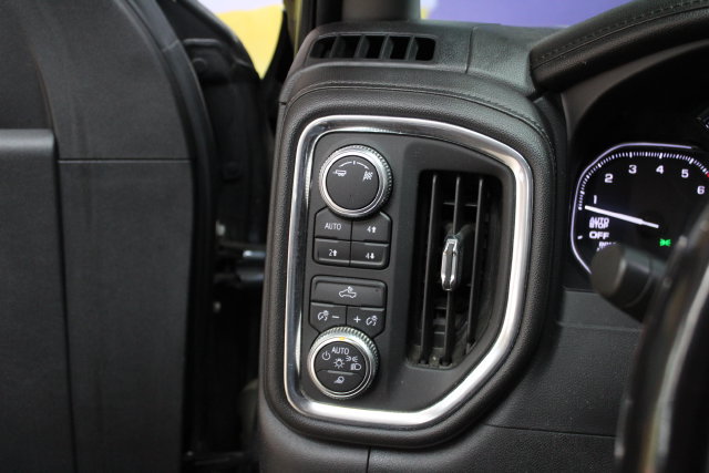 Used 2019 GMC Sierra 1500 SLE w/ X31 Off-Road Package AWD/4WD image 14