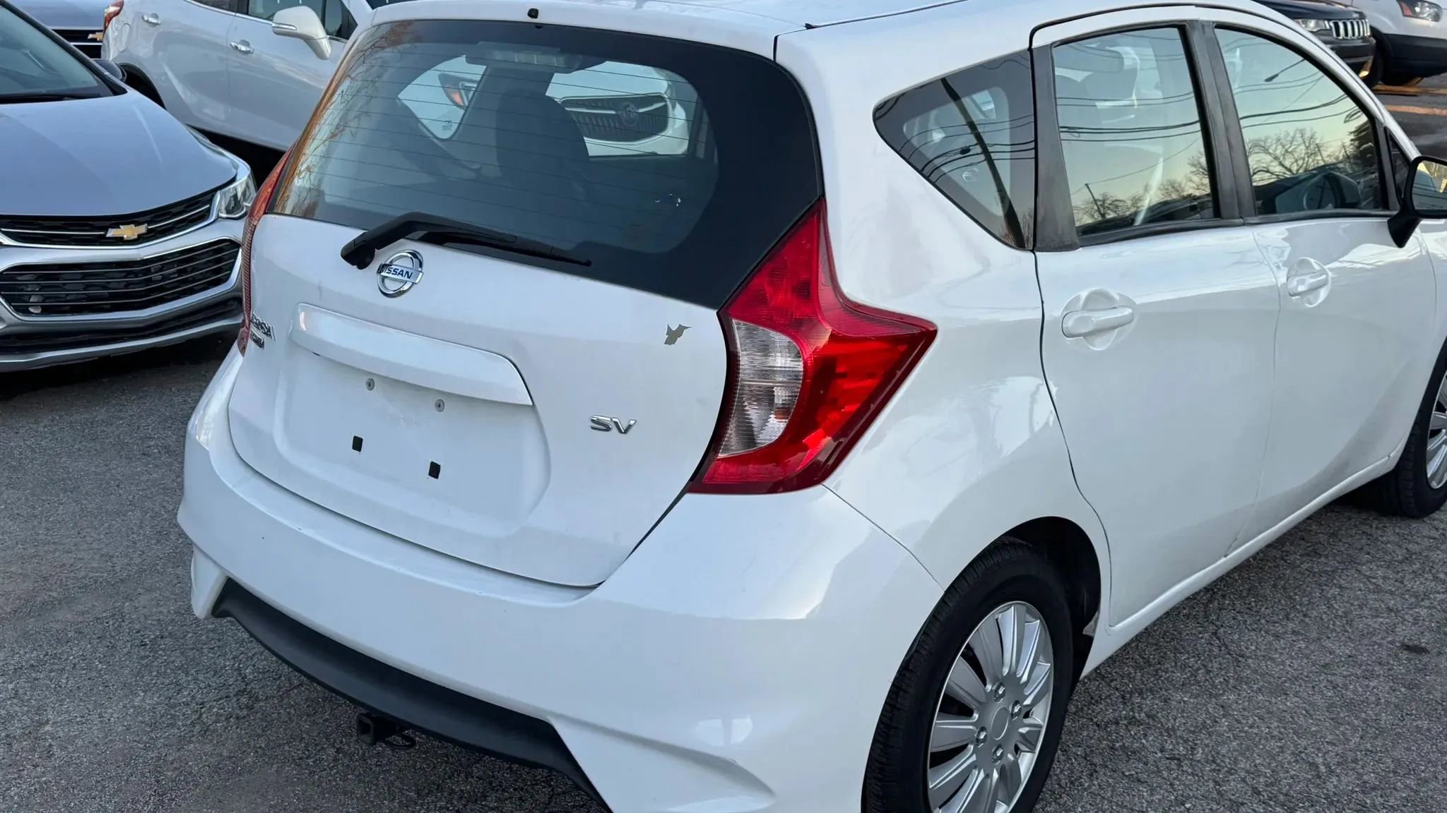 Used 2018 Nissan Versa Note SV image 5