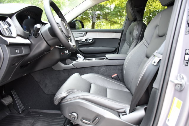 New 2026 Volvo XC90 B6 Ultra w/ Protection Package Premier AWD/4WD image 14
