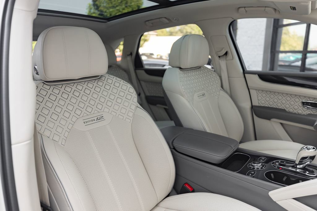 Used 2023 Bentley Bentayga Speed AWD/4WD image 38