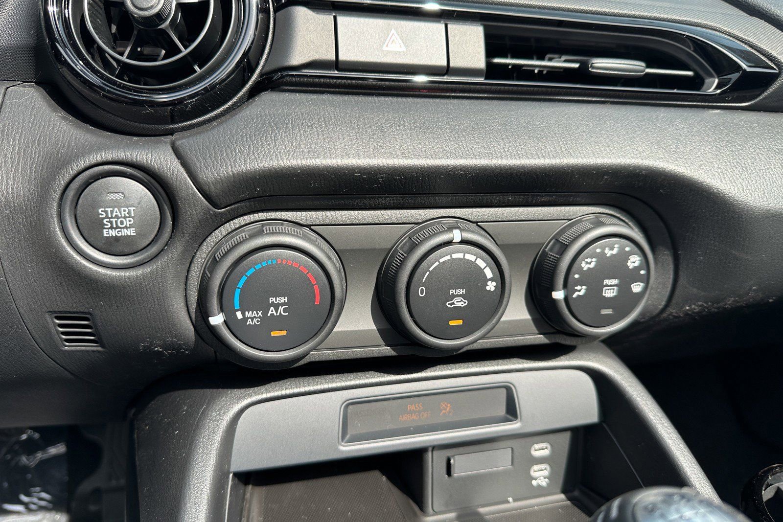 New 2026 MAZDA MX-5 Miata Sport RWD image 18