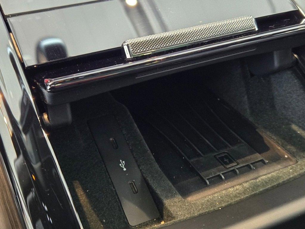 Certified 2025 Porsche Panamera GTS image 12