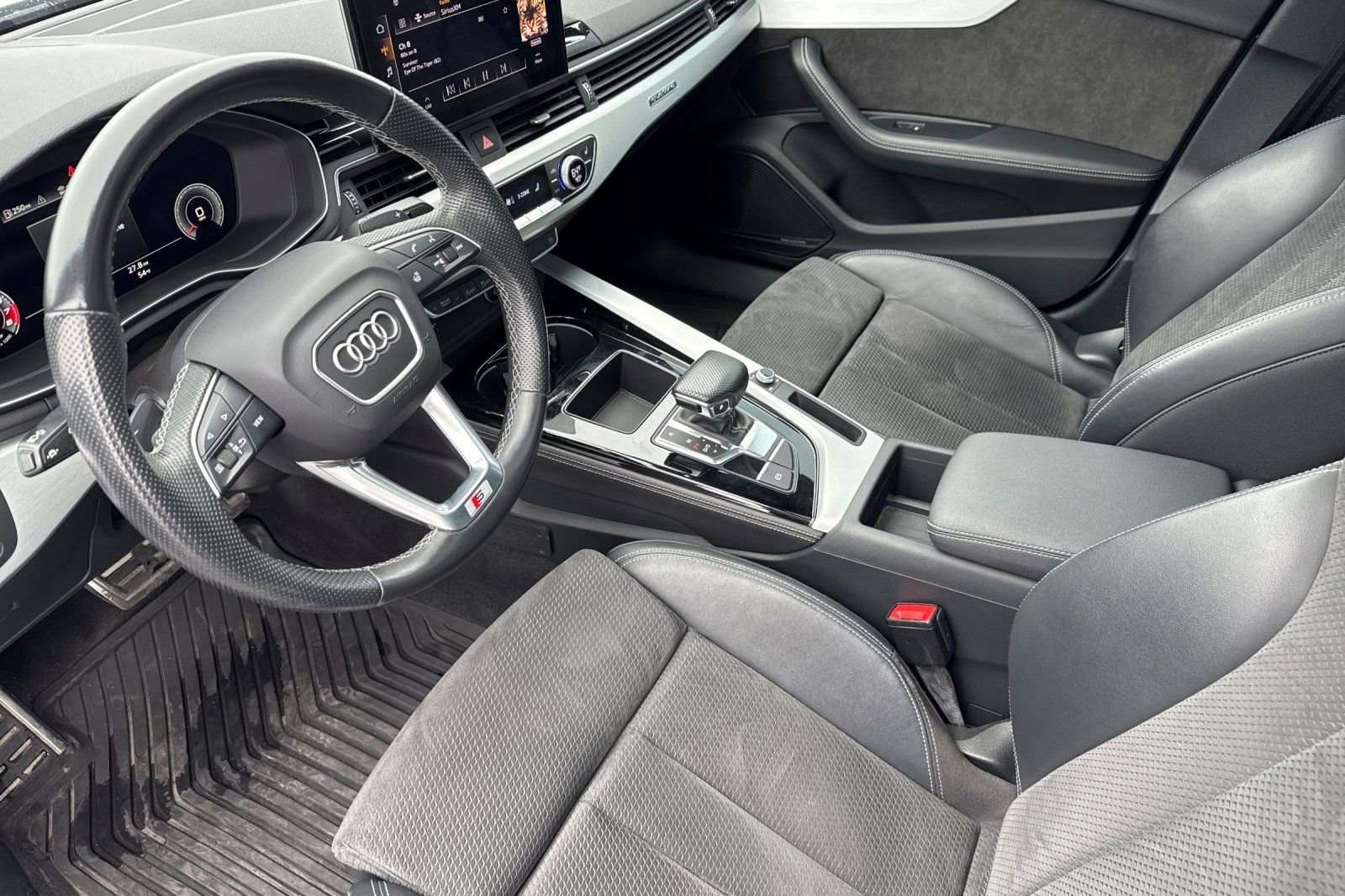 Used 2021 Audi A4 2.0T Premium Plus w/ Premium Plus Package image 10