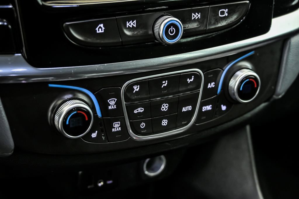 Used 2018 Chevrolet Traverse LT image 22