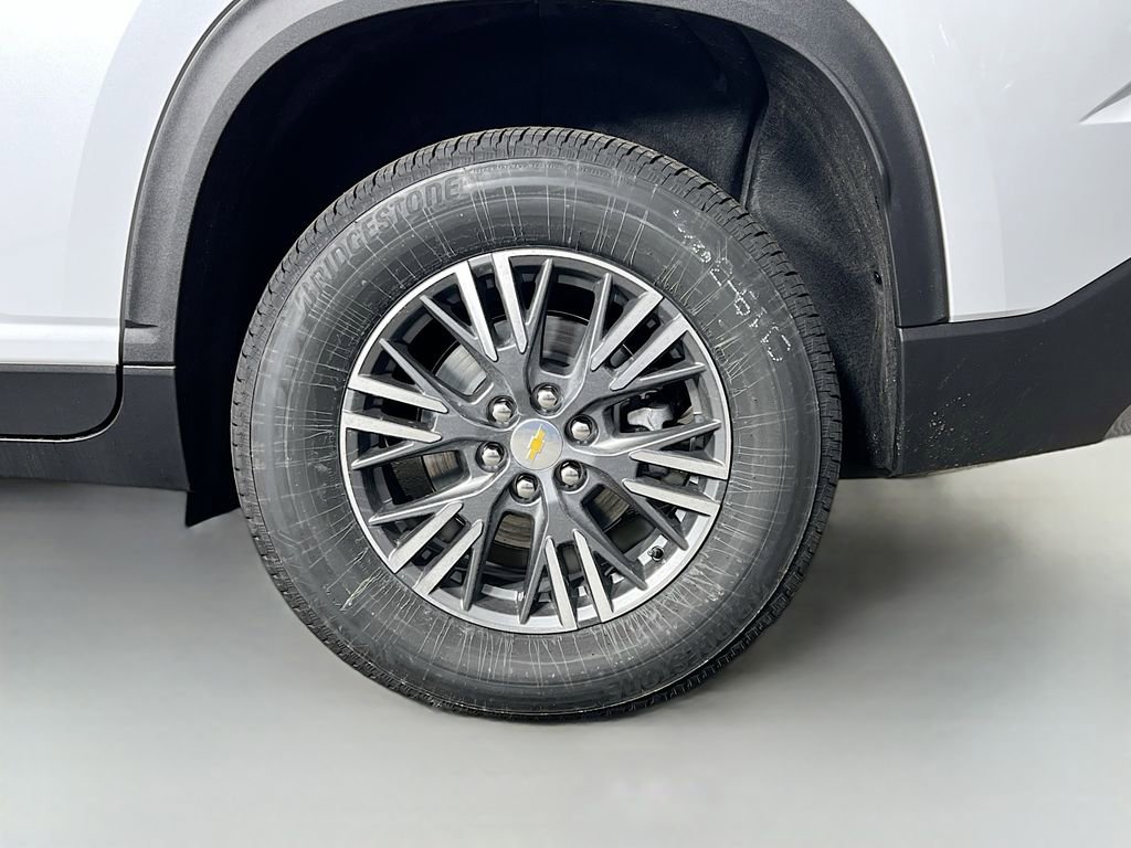 New 2026 Chevrolet Traverse LT w/ Driver Confidence Package image 32