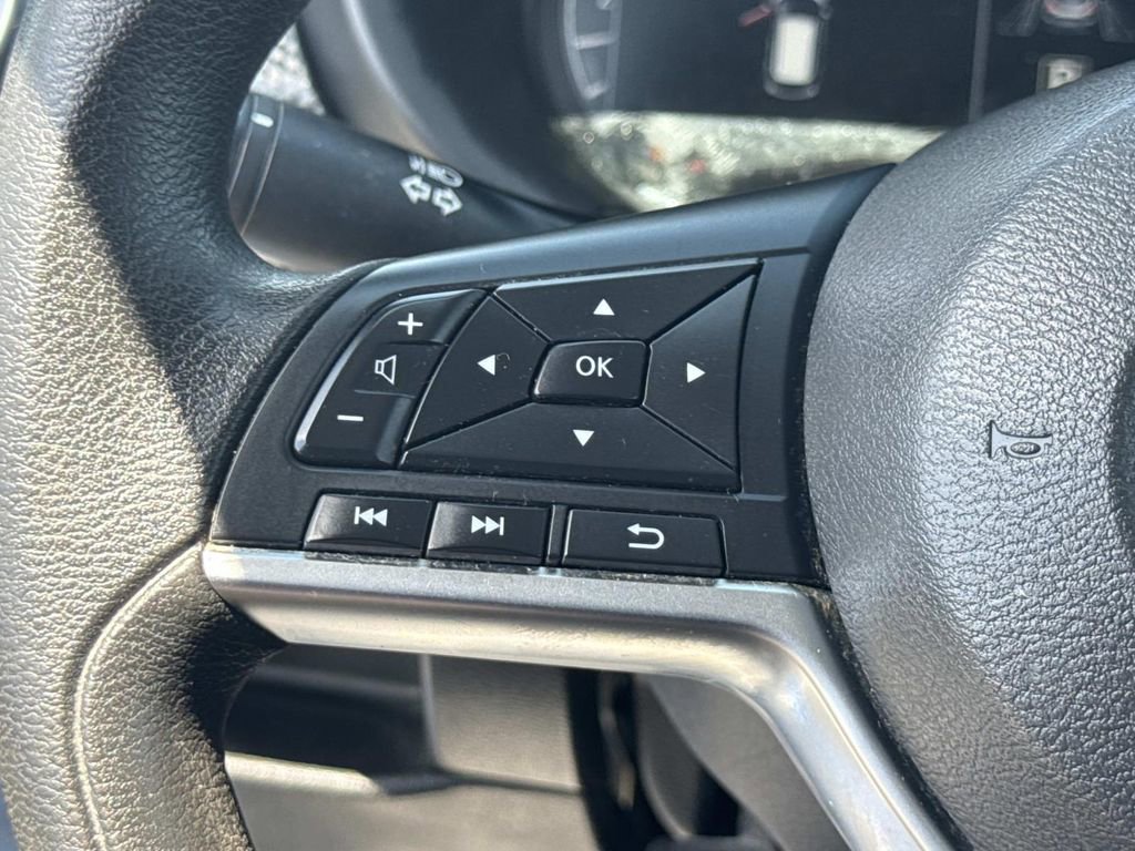 Used 2022 Nissan Kicks SV FWD image 29