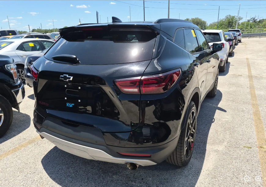 Used 2023 Chevrolet Blazer LT AWD/4WD image 5