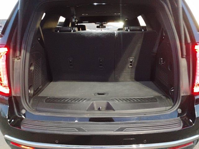 Used 2022 GMC Yukon SLT w/ SLT Luxury Package image 11