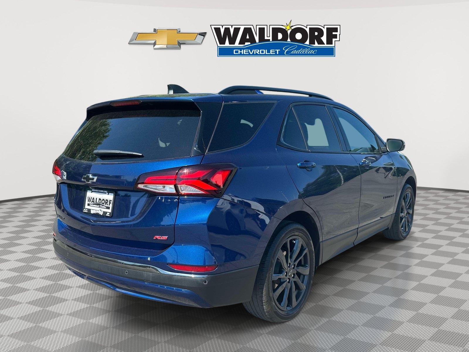 Used 2023 Chevrolet Equinox RS w/ RS Leather Package FWD image 6