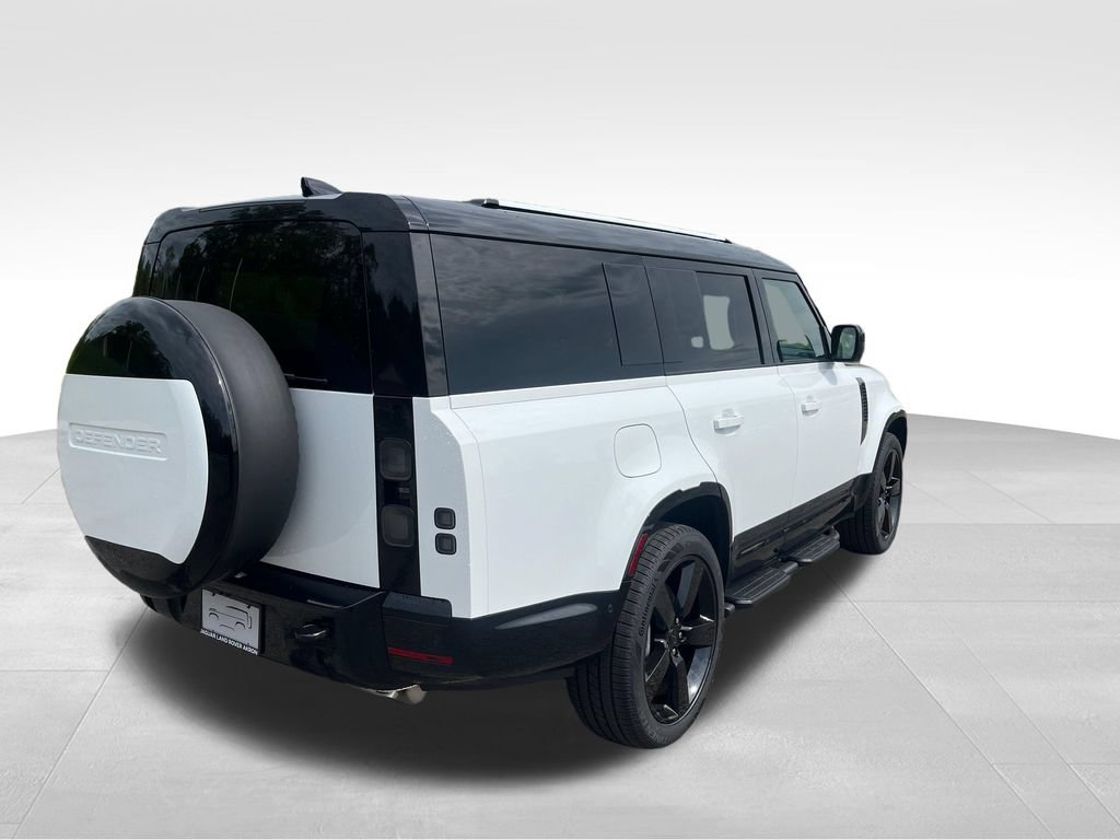 New 2026 Land Rover Defender 130 X-Dynamic SE AWD/4WD image 5