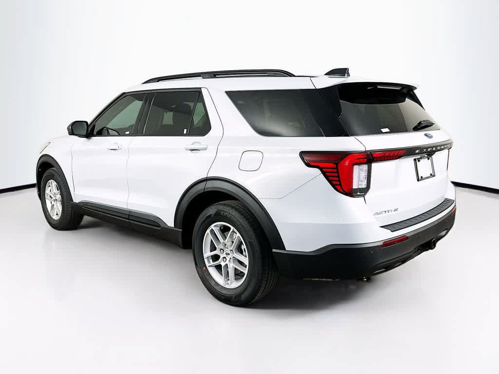 New 2026 Ford Explorer Active RWD image 4