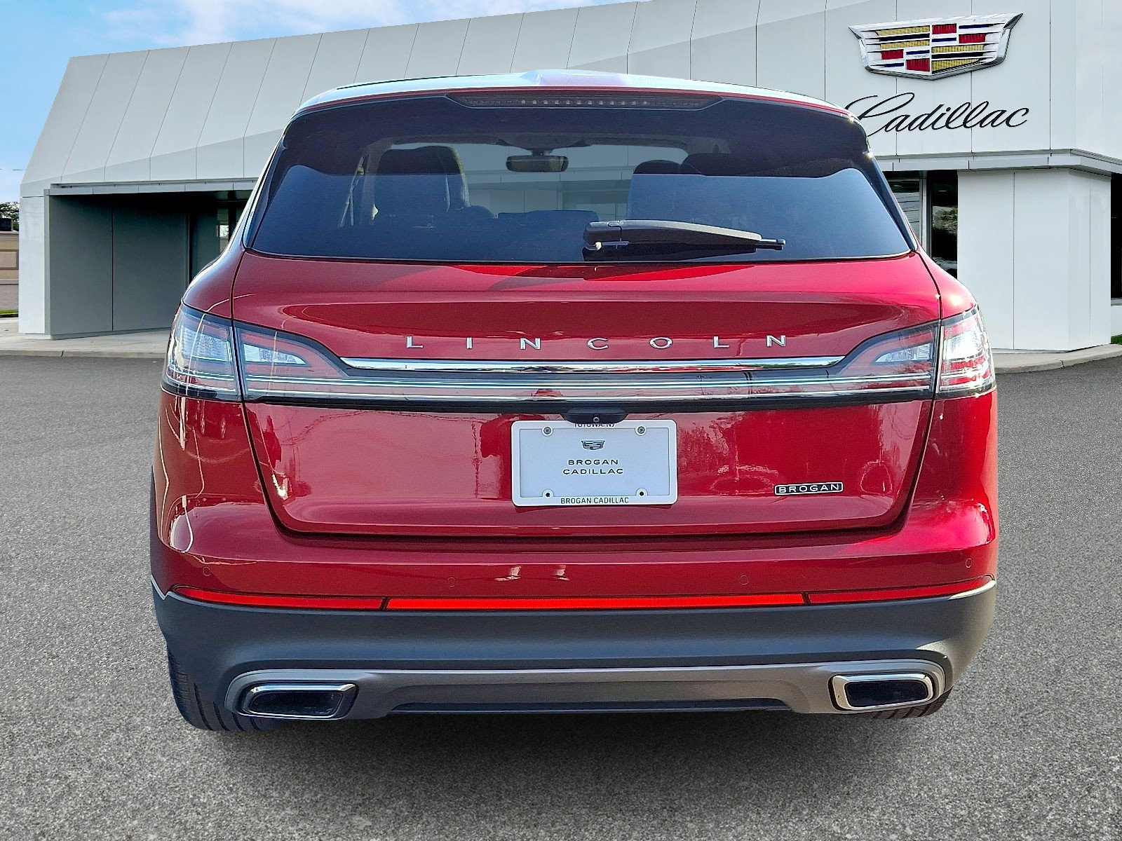 Used 2021 Lincoln Nautilus Reserve image 5