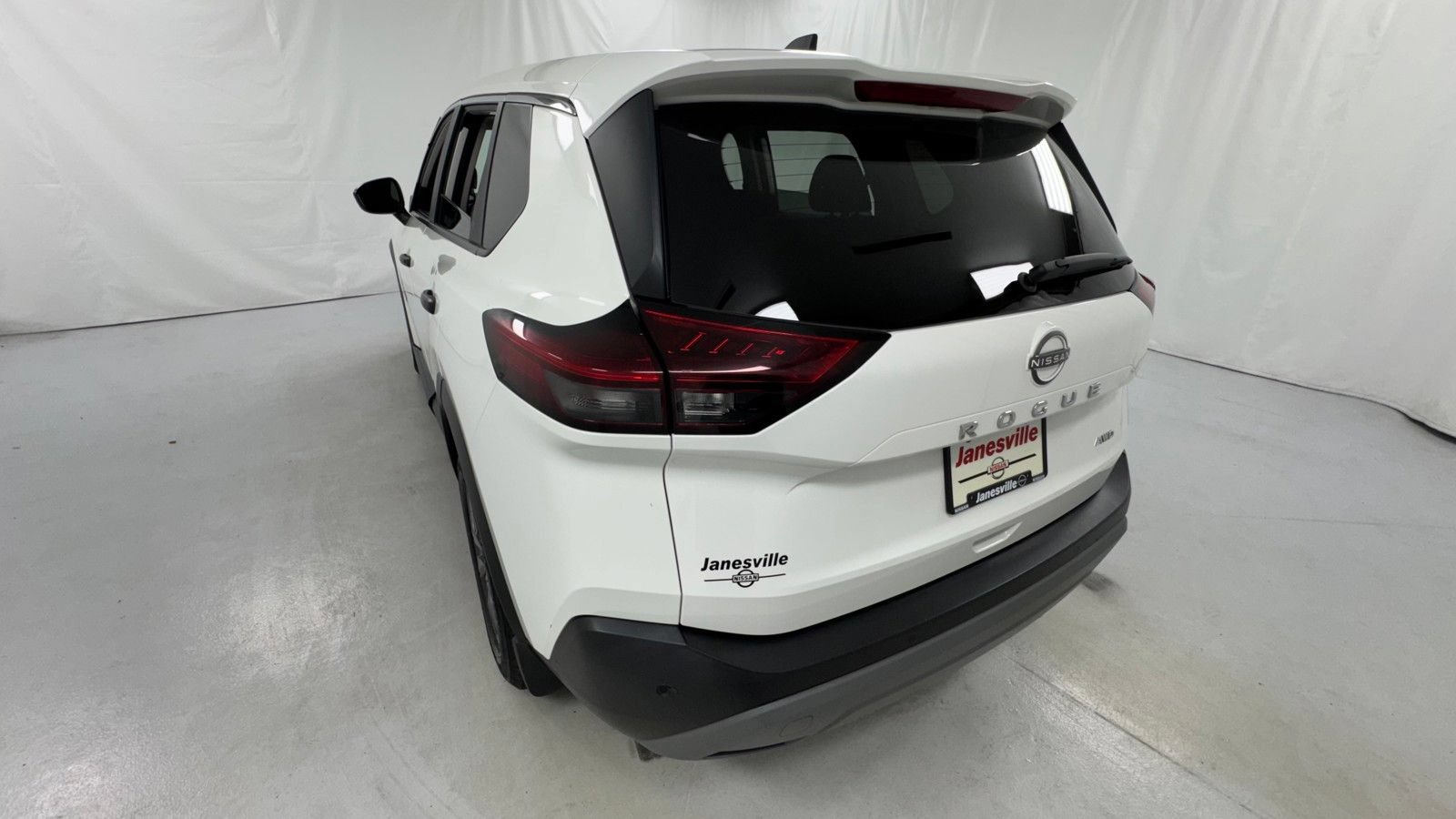 Certified 2023 Nissan Rogue S AWD/4WD image 5