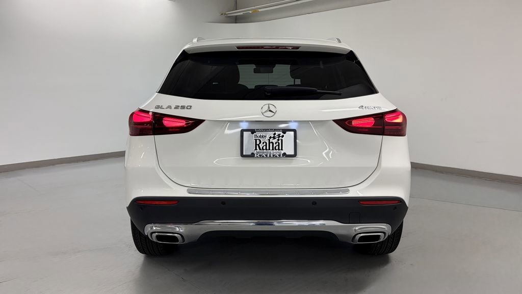 Certified 2025 Mercedes-Benz GLA 250 4MATIC image 5