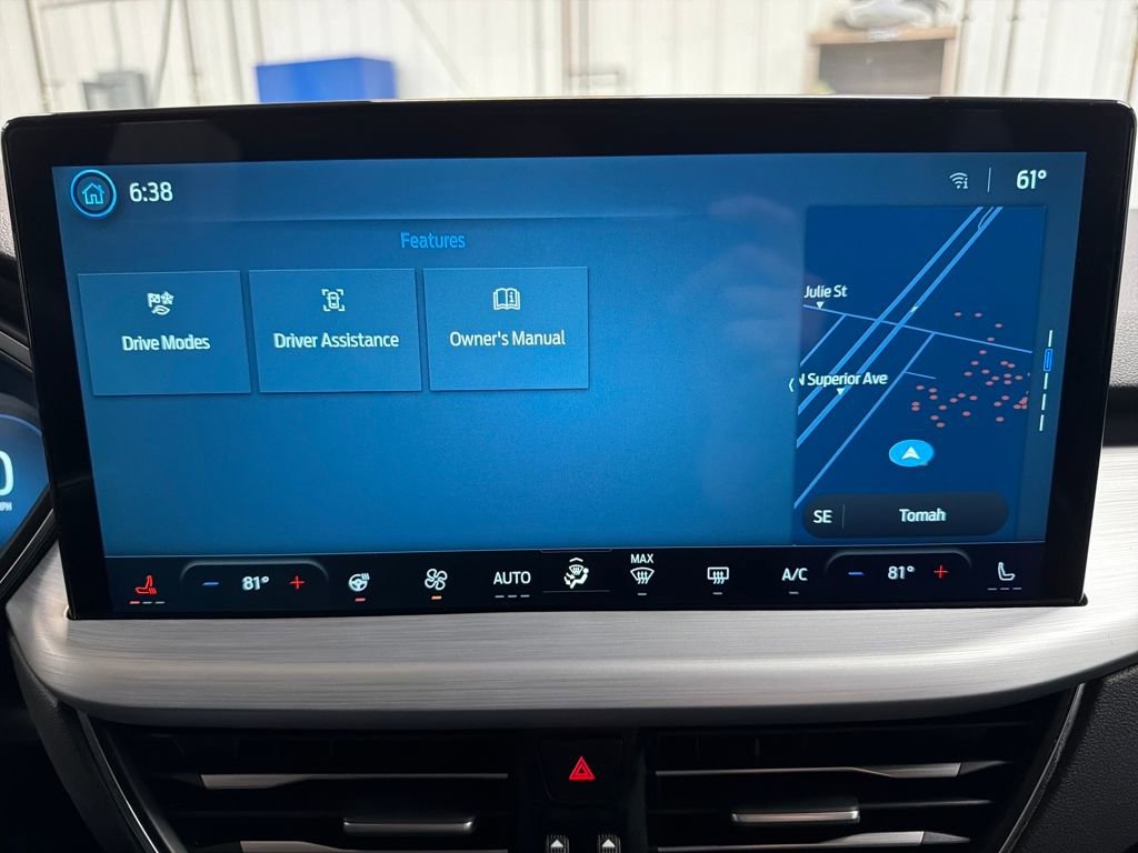 Used 2025 Ford Escape Platinum image 27